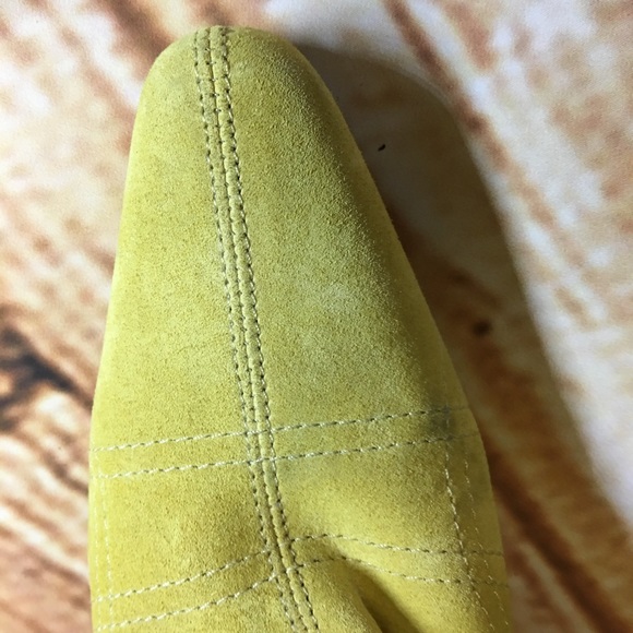 Yellow Boots! - Picture 4 of 7